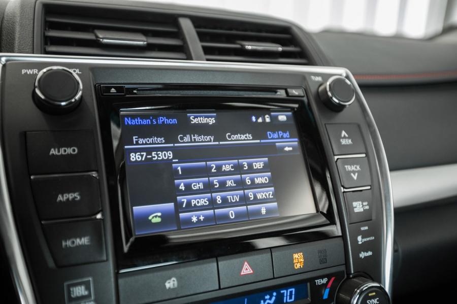  Toyota Camry 2015 года  (фото 27 из 78)